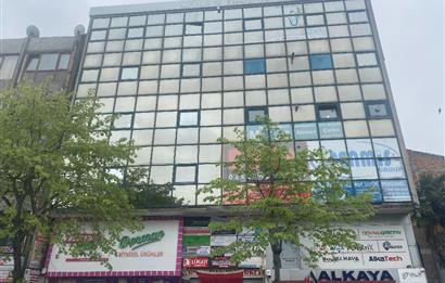 C21 İZ MEHMET ÇAKAR'DAN MERKEZDE KİRALIK BÜYÜK OFİS...