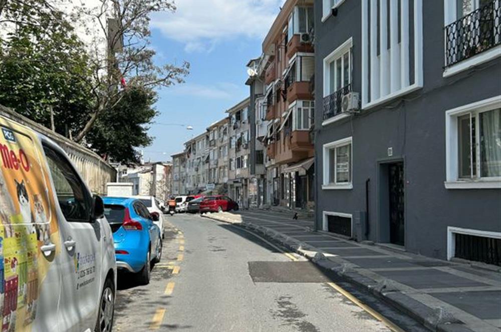 TÜLAY ÖZKÖK'TEN CUMA PAZARI MERKEZİ KATLI SATILIK DÜKKAN
