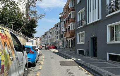 TÜLAY ÖZKÖK'TEN CUMA PAZARI MERKEZİ KATLI SATILIK DÜKKAN