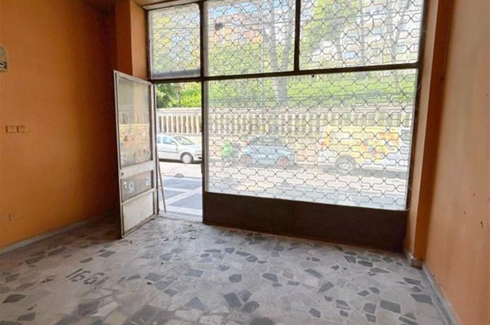 TÜLAY ÖZKÖK'TEN CUMA PAZARI MERKEZİ KATLI SATILIK DÜKKAN