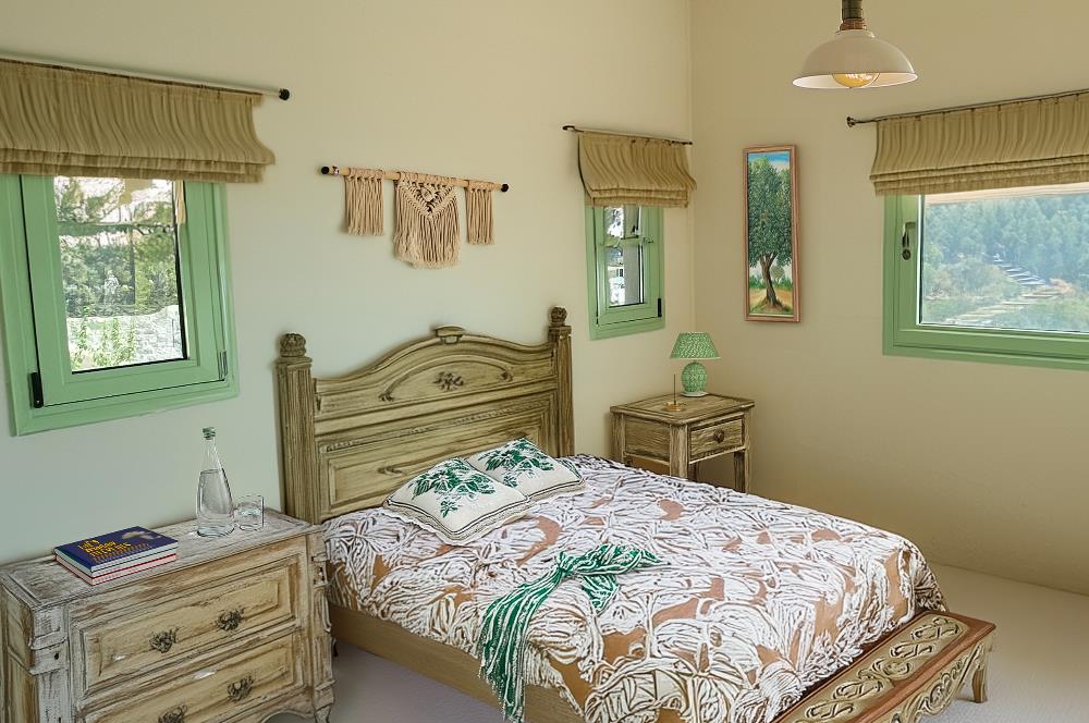 Bodrum Yalıkavak Geriş'te Deniz Manzaralı Satılık Müstakil Villa