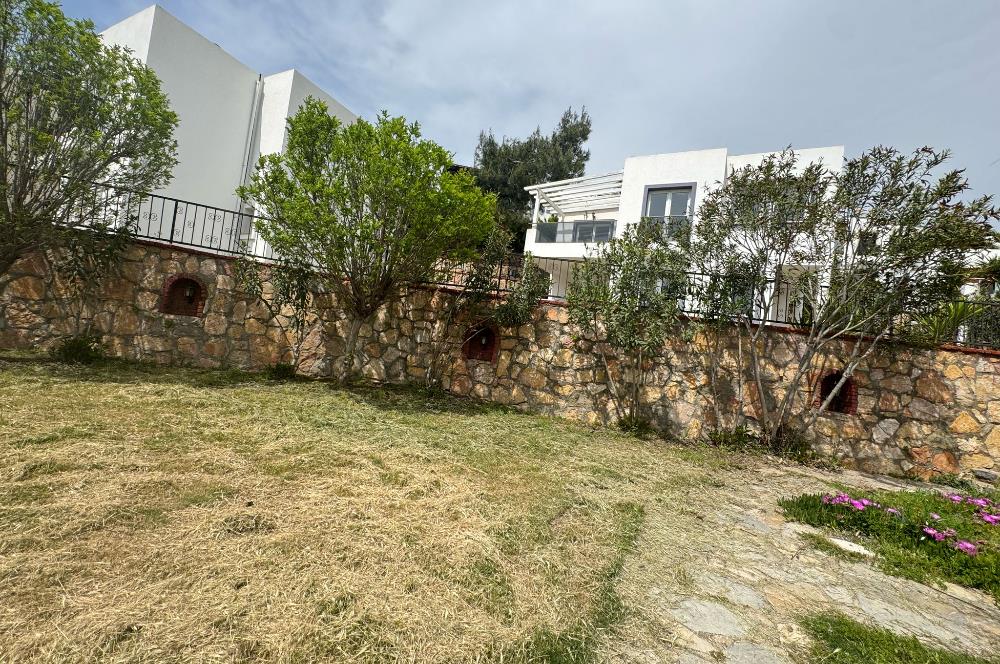 BODRUM GÜVERCİNLİK KUYUCAK’TA MÜSTAKİL BAHÇELİ, ORTAK HAVUZLU 3+1 SATILIK VİLLA