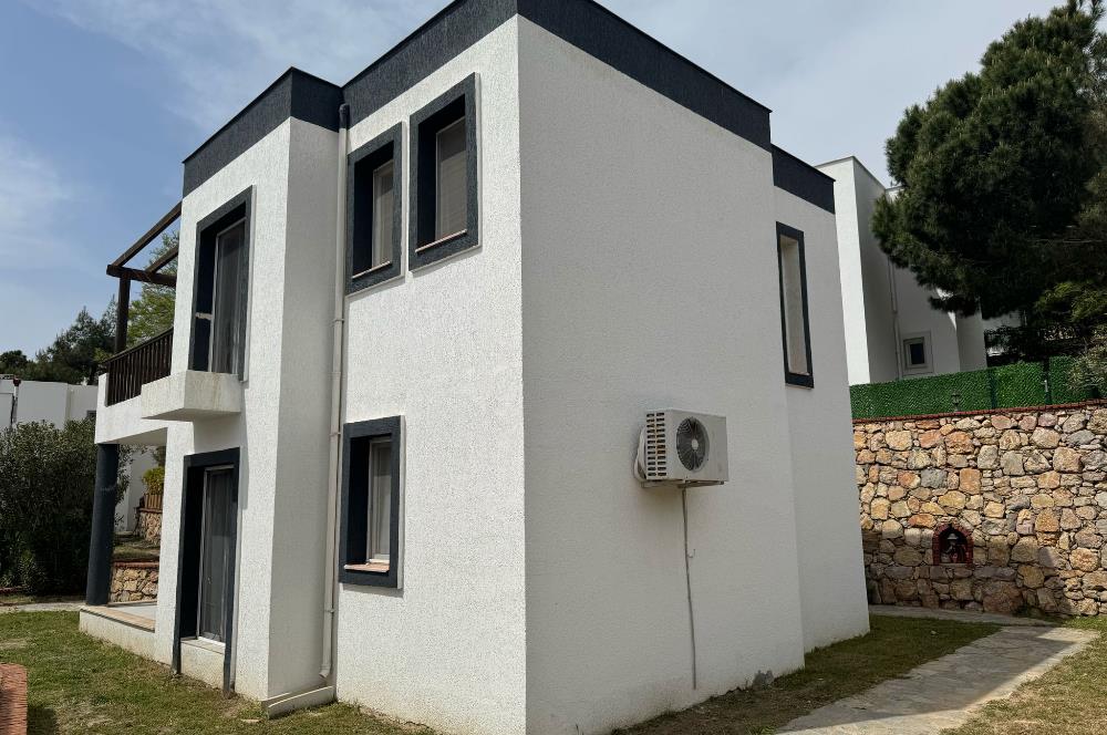 BODRUM GÜVERCİNLİK KUYUCAK’TA MÜSTAKİL BAHÇELİ, ORTAK HAVUZLU 3+1 SATILIK VİLLA