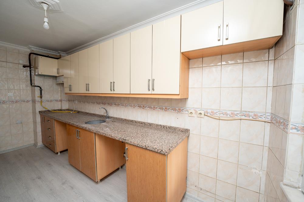 C21; Cius Orhangazi Cad Güney Cephe 3+1 Satılık Daire