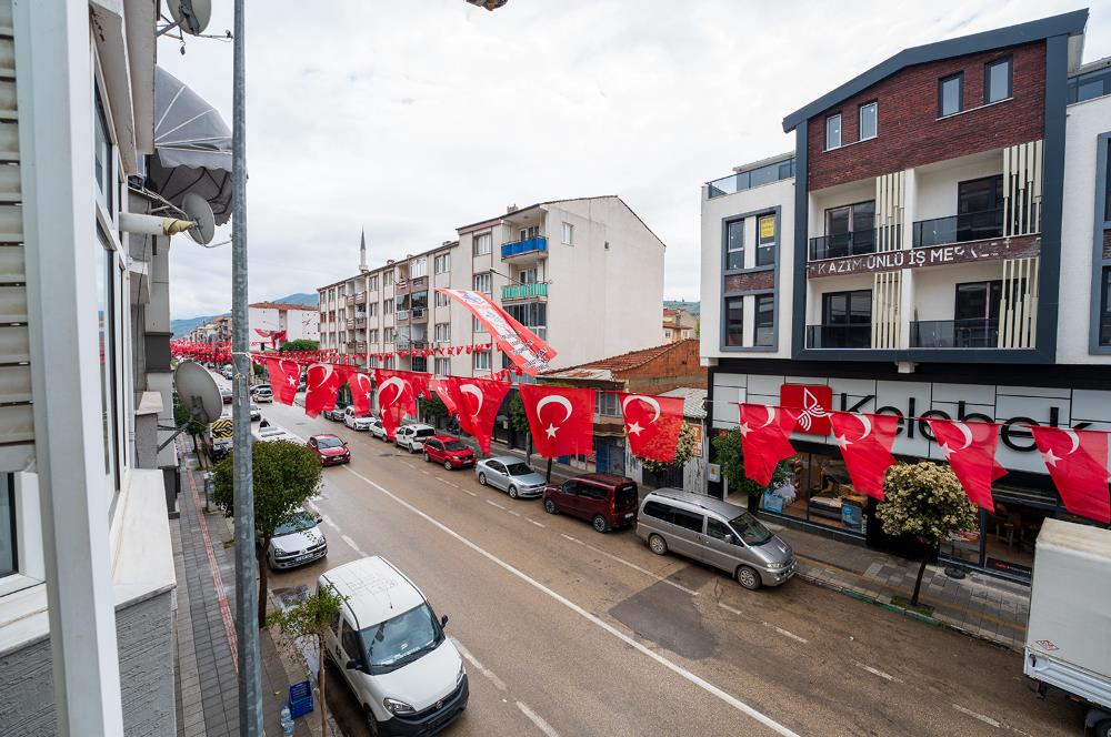C21; Cius Orhangazi Cad Güney Cephe 3+1 Satılık Daire