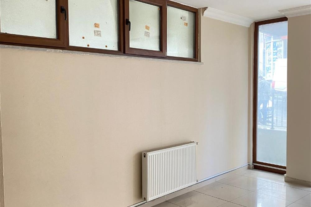 Kağıthane'de Dükkan 65 m2