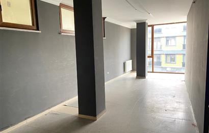Kağıthane'de Dükkan 65 m2