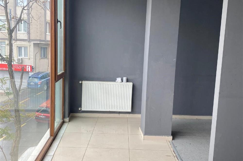 Kağıthane'de Dükkan 65 m2