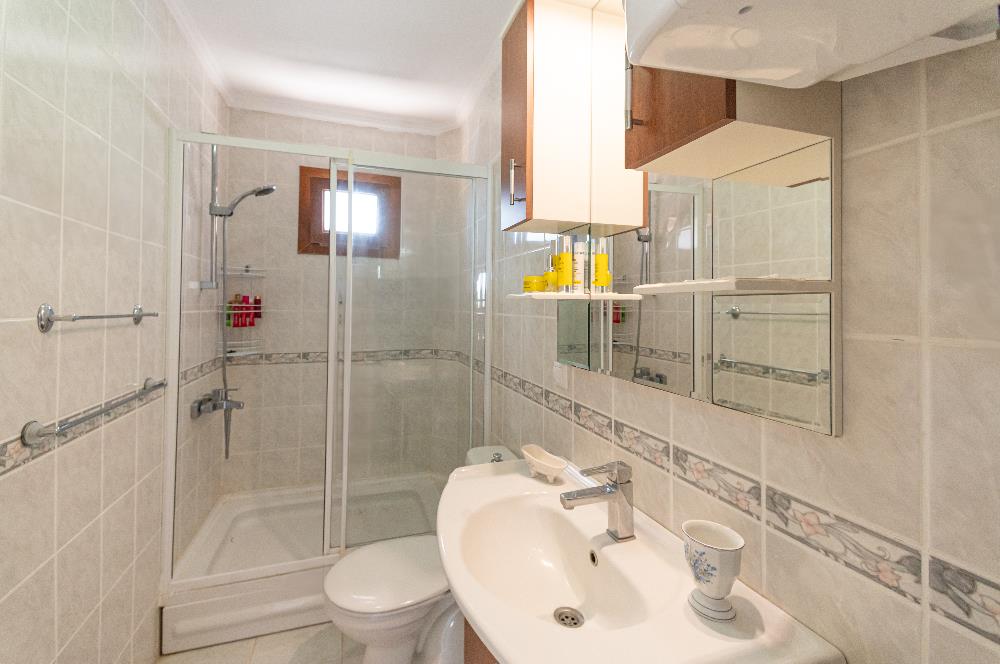 YALIKAVAK GERİŞTE SATILIK DENİZ VE MARİNA MANZARALI 2+1 DAİRE