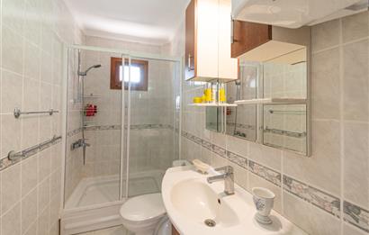 YALIKAVAK GERİŞTE SATILIK DENİZ VE MARİNA MANZARALI 2+1 DAİRE