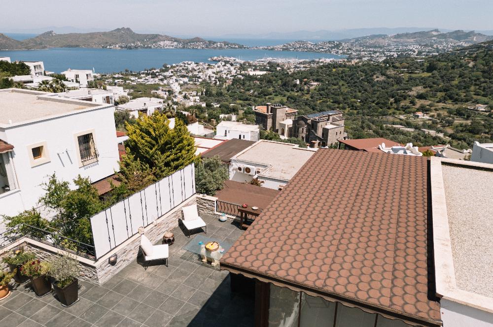 YALIKAVAK GERİŞTE SATILIK DENİZ VE MARİNA MANZARALI 2+1 DAİRE