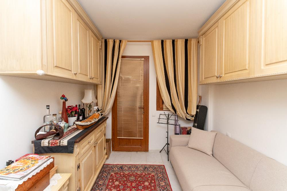 YALIKAVAK GERİŞTE SATILIK DENİZ VE MARİNA MANZARALI 2+1 DAİRE