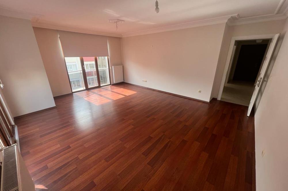 MALTEPE FATİH CAD. SİTE'DE, 3+1 BAKIMLI DAİRE