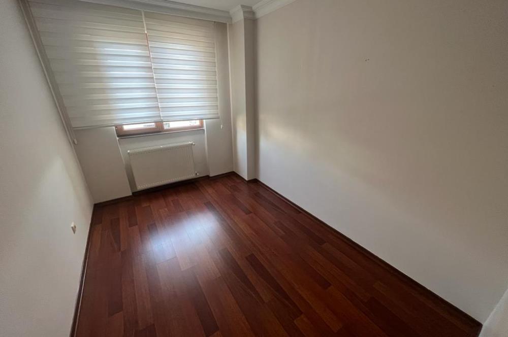 MALTEPE FATİH CAD. SİTE'DE, 3+1 BAKIMLI DAİRE