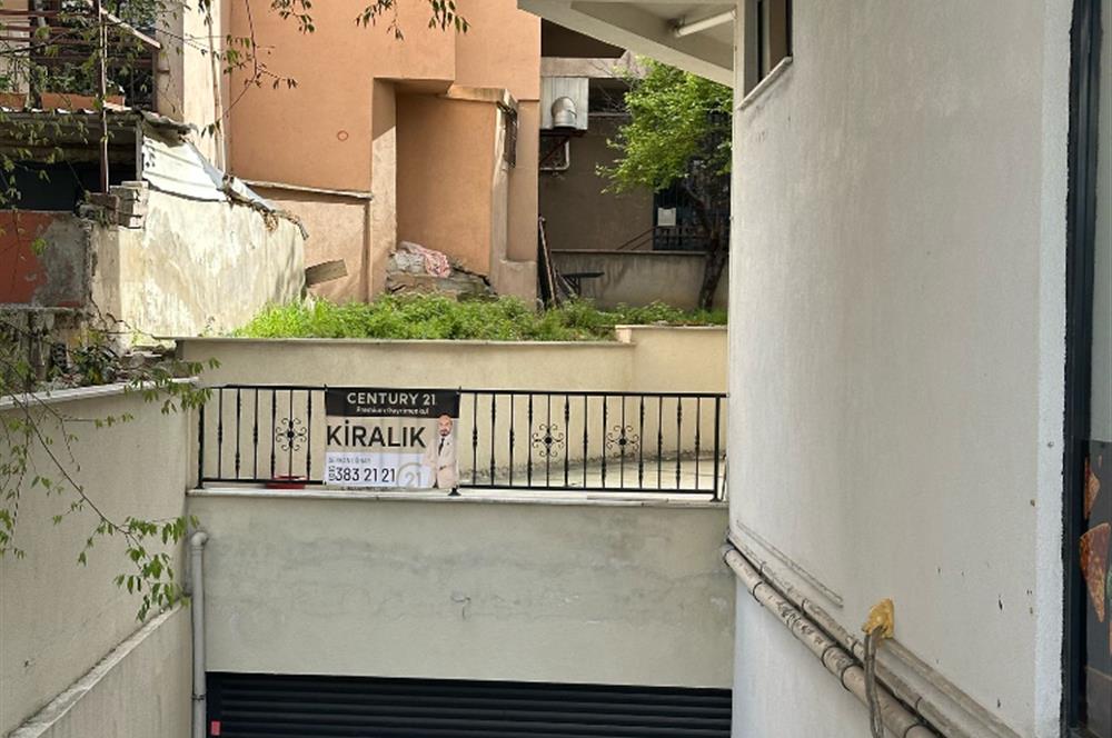 BAĞDAT CAD. 90m2 KİRALIK DÜKKAN