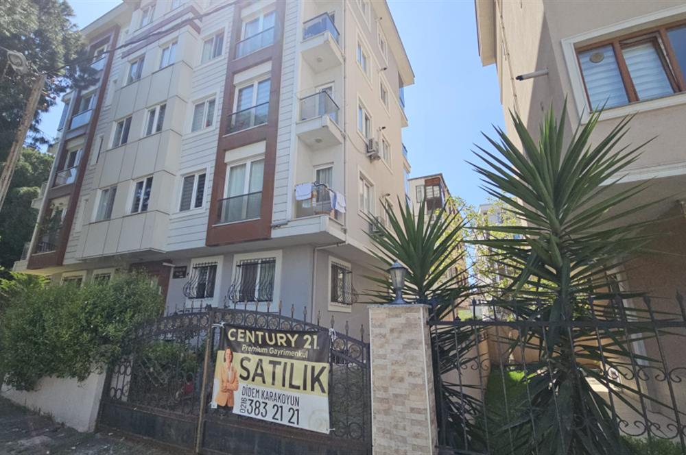 Maltepe Bağlarbaşı Satılık 2+1 SGK Binası Yakını Bahçe Dubleks