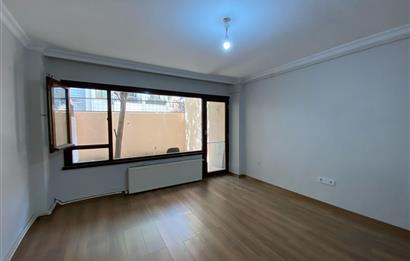 ORTAKÖY'DE TADİLATLI, BAHÇE KULLANIMLI 1+1 KİRALIK DAİRE