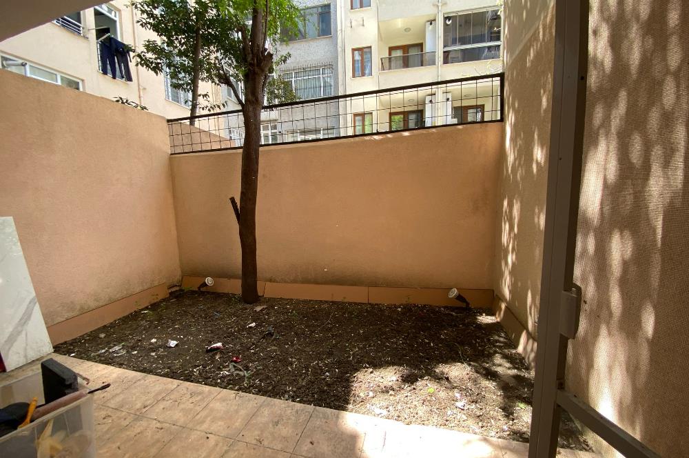 ORTAKÖY'DE TADİLATLI, BAHÇE KULLANIMLI 1+1 KİRALIK DAİRE