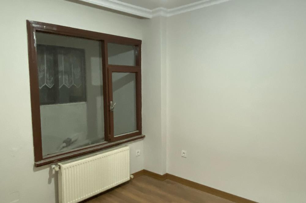 ORTAKÖY'DE TADİLATLI, BAHÇE KULLANIMLI 1+1 KİRALIK DAİRE