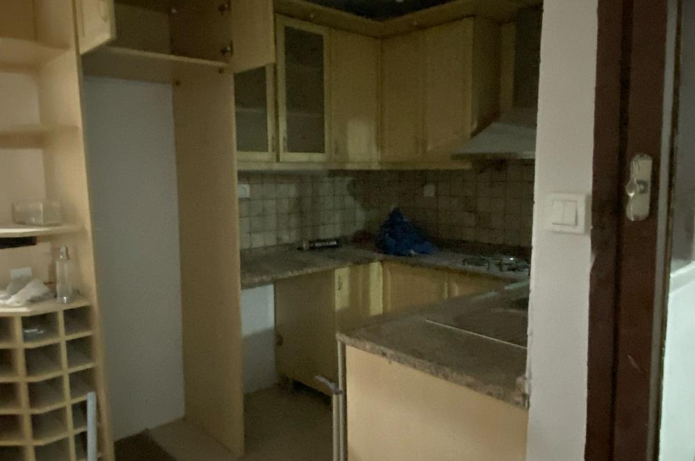 ORTAKÖY'DE TADİLATLI, BAHÇE KULLANIMLI 1+1 KİRALIK DAİRE