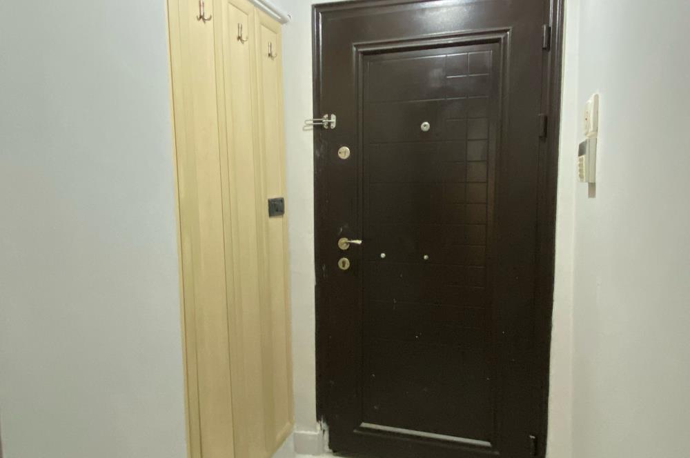 ORTAKÖY'DE TADİLATLI, BAHÇE KULLANIMLI 1+1 KİRALIK DAİRE