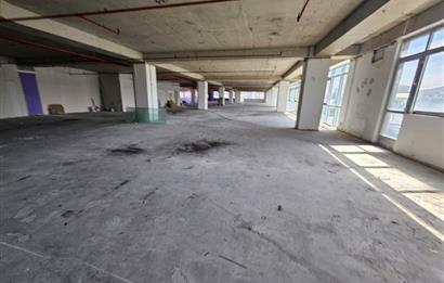Atasehir Kiralik Plaza Kati