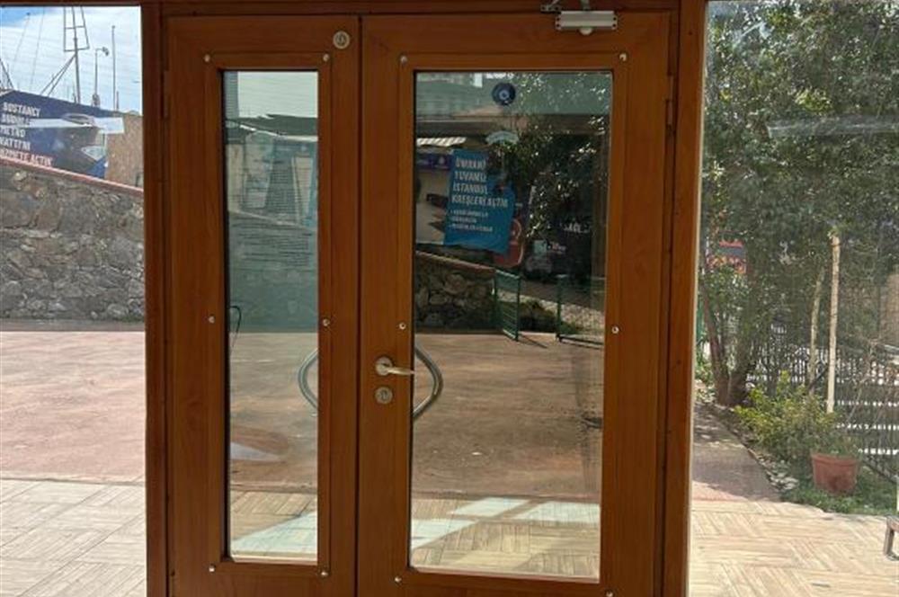 TÜLAY ÖZKÖK SİTE MAHALLESİ MERKEZDE ÖN KULLANIMLI KİRALIK DÜKKAN