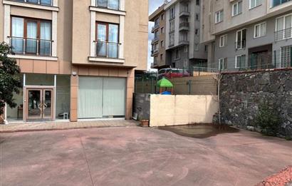 TÜLAY ÖZKÖK SİTE MAHALLESİ MERKEZDE ÖN KULLANIMLI KİRALIK DÜKKAN