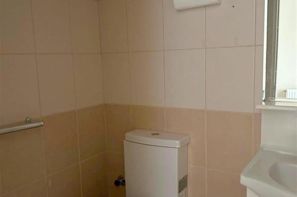 TÜLAY ÖZKÖK SİTE MAHALLESİ MERKEZDE ÖN KULLANIMLI KİRALIK DÜKKAN