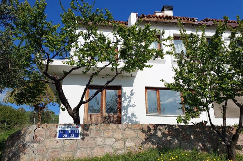 ÇANAKKALE MERKEZDE SİTE İÇİ BOĞAZ MANZARALI TRİPLEKS BOŞ VİLLA