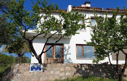 ÇANAKKALE MERKEZDE SİTE İÇİ BOĞAZ MANZARALI TRİPLEKS BOŞ VİLLA