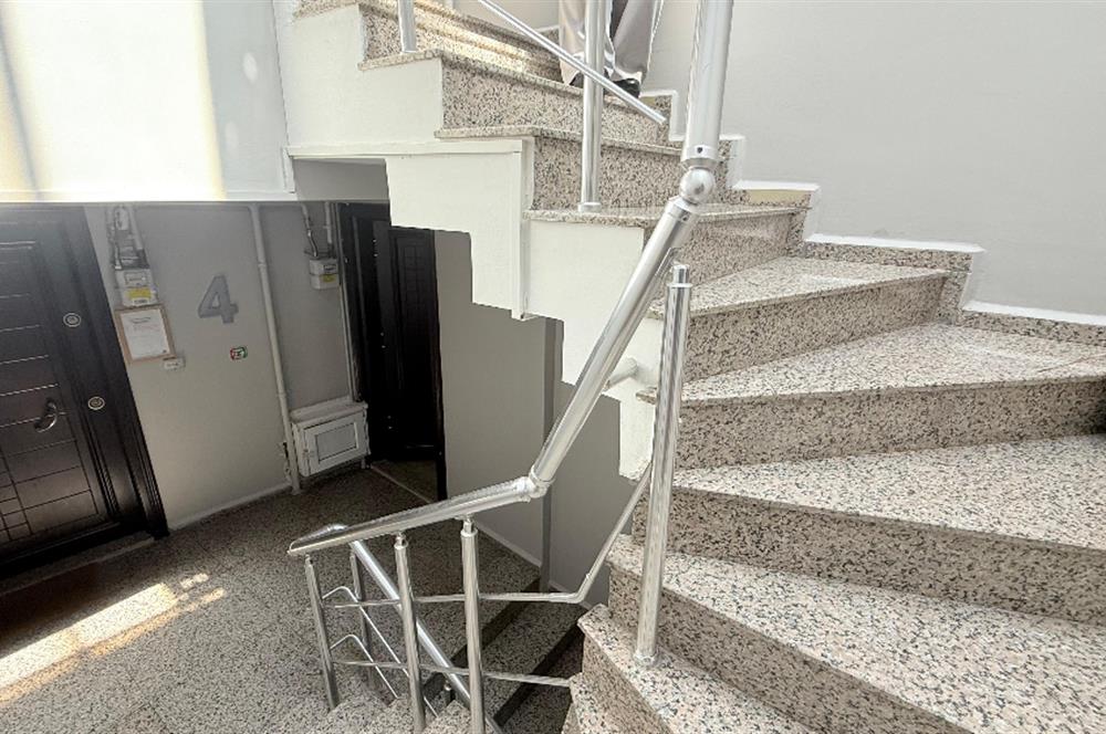Beyoğlu Çatma Mescid de Beş Katlı Satılık Komple Bina