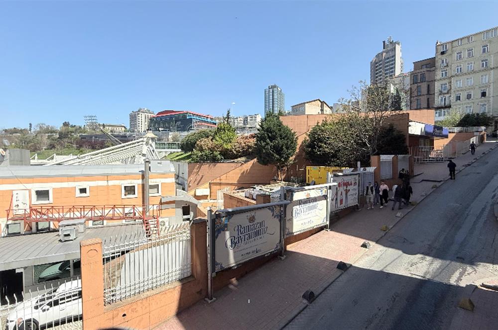 Beyoğlu Çatma Mescid de Beş Katlı Satılık Komple Bina