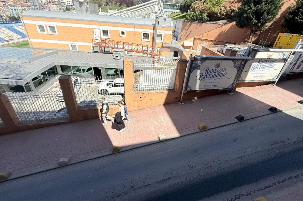 Beyoğlu Çatma Mescid de Beş Katlı Satılık Komple Bina