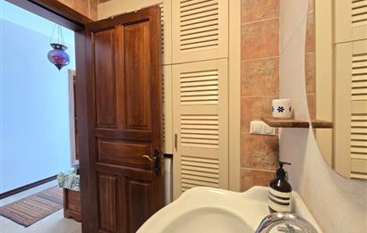 Bodrum Bitez  sezonluk kiralık  5+2 + müştemilatlı kiralik villa