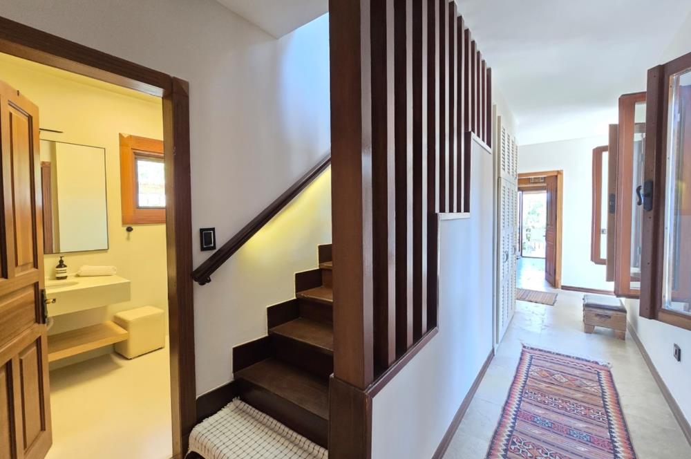 Bodrum Bitez  sezonluk kiralık  5+2 + müştemilatlı kiralik villa