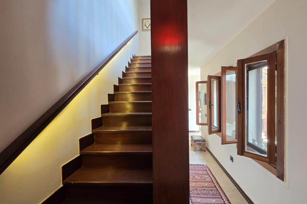 Bodrum Bitez  sezonluk kiralık  5+2 + müştemilatlı kiralik villa