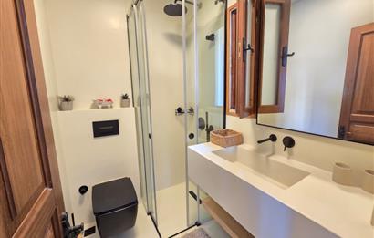 Bodrum Bitez  sezonluk kiralık  5+2 + müştemilatlı kiralik villa