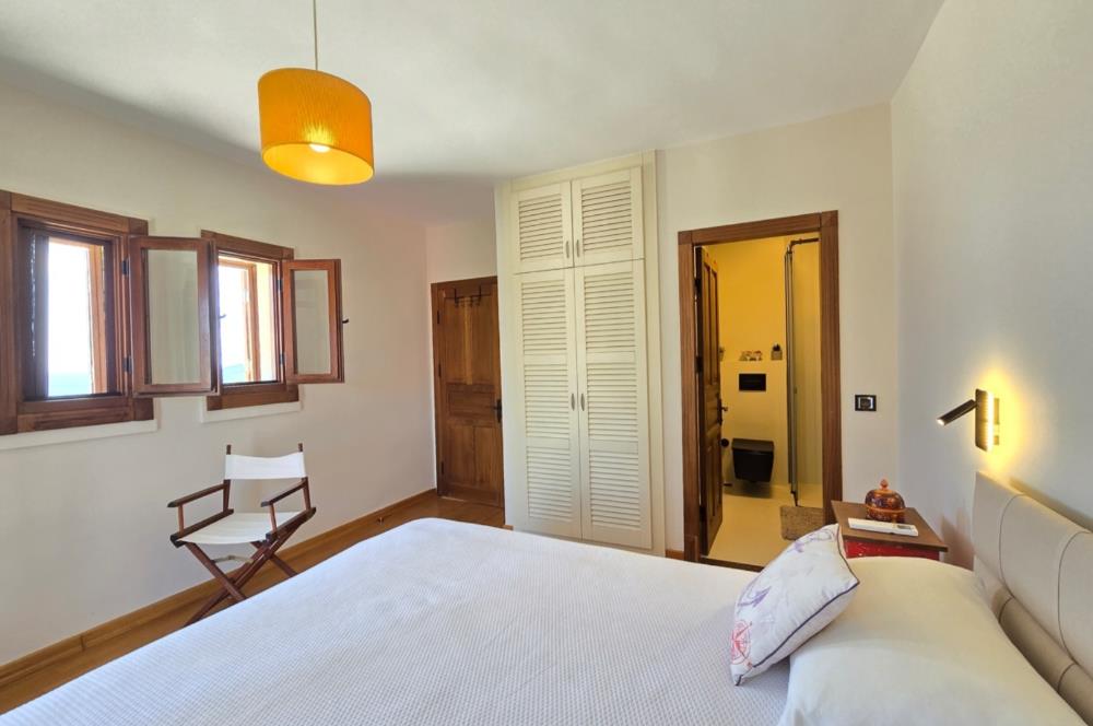 Bodrum Bitez  sezonluk kiralık  5+2 + müştemilatlı kiralik villa