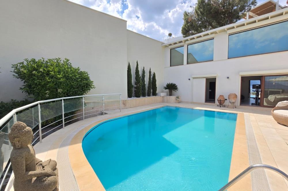 Bodrum Bitez  sezonluk kiralık  5+2 + müştemilatlı kiralik villa
