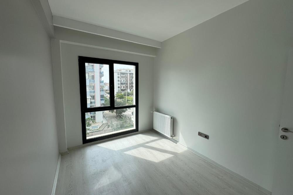 Balatçık' da Havuzlu Sitede Kiralık 1+1 Daire