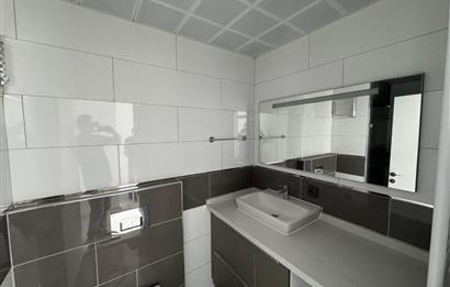 Balatçık' da Havuzlu Sitede Kiralık 1+1 Daire