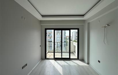 Balatçık' da Havuzlu Sitede Kiralık 1+1 Daire