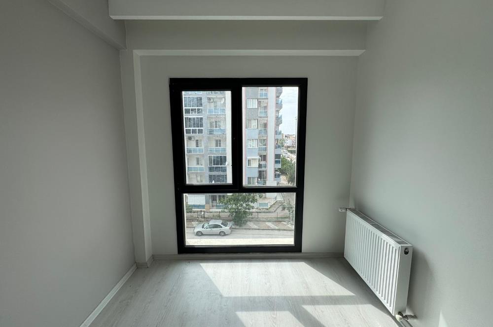 Balatçık' da Havuzlu Sitede Kiralık 1+1 Daire