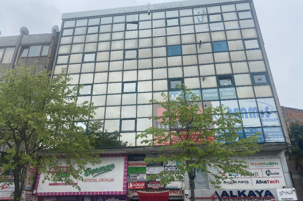 C21 İZ MEHMET ÇAKAR'DAN MERKEZDE KİRALIK BÜYÜK OFİS...