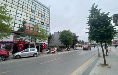C21 İZ MEHMET ÇAKAR'DAN MERKEZDE KİRALIK BÜYÜK OFİS...