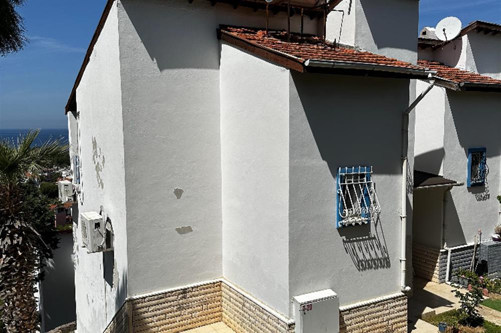 KAPANMAZ DENİZ MANZARALI HAVUZLU SİTEDE TRIPLEKS YAZLIK