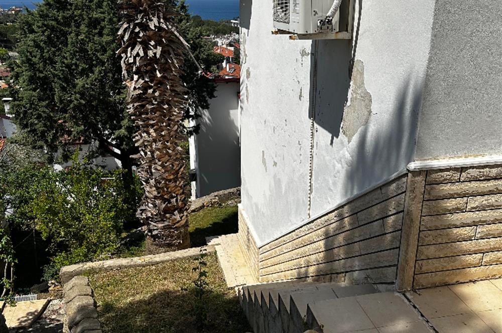 KAPANMAZ DENİZ MANZARALI HAVUZLU SİTEDE TRIPLEKS YAZLIK