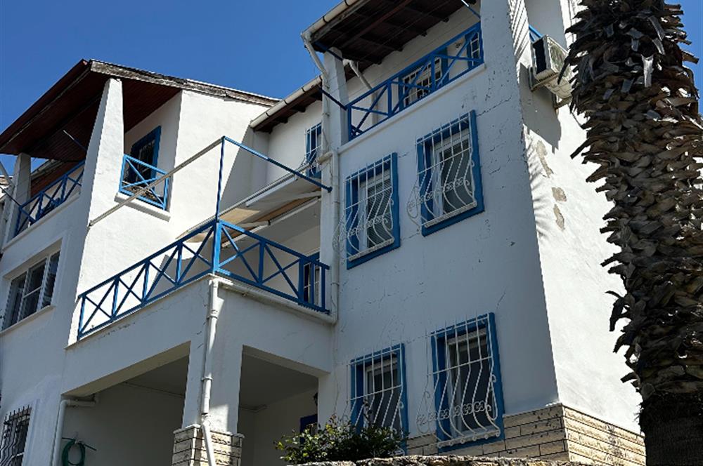 KAPANMAZ DENİZ MANZARALI HAVUZLU SİTEDE TRIPLEKS YAZLIK