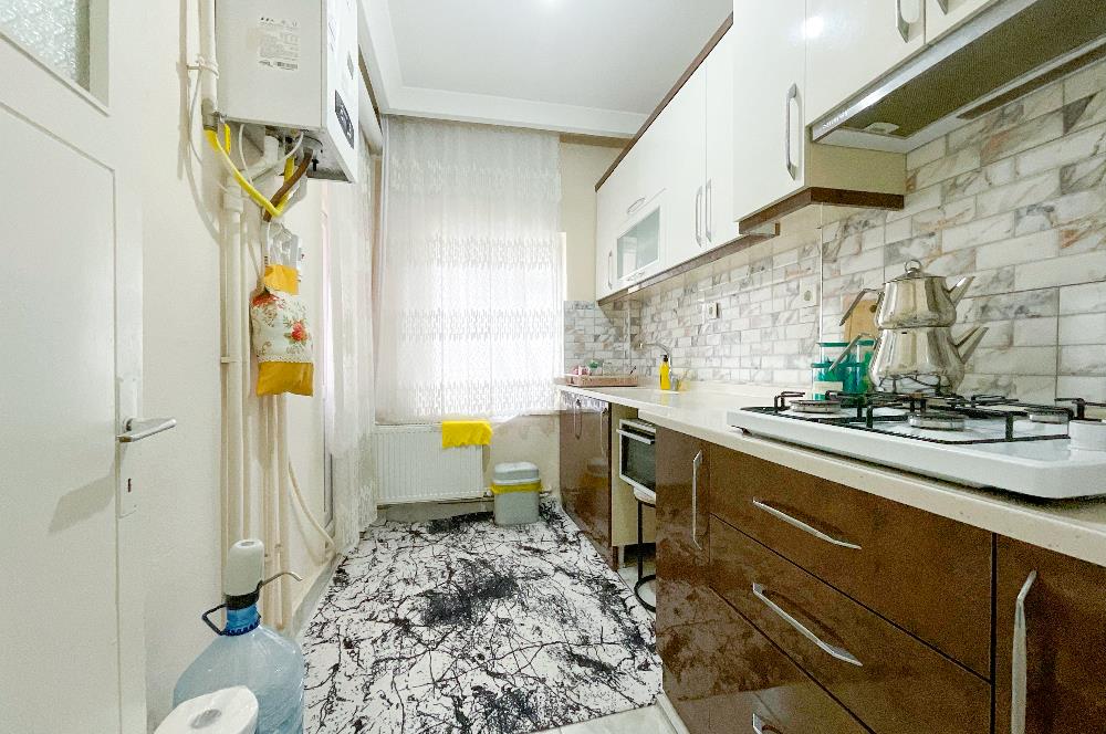 C21 LOCA'DAN ATATÜRK MAHALLESİ'NDE TADİLATLI 90m² 2+1 DAİRE